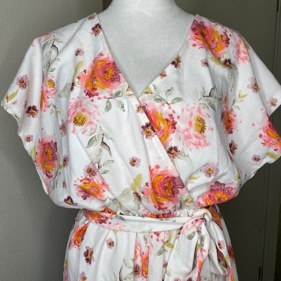 Cosmic Beauty Floral V-Neck Belted Elastic Waist Butterfly Sleeve Romper L-XL - Picture 2 of 9